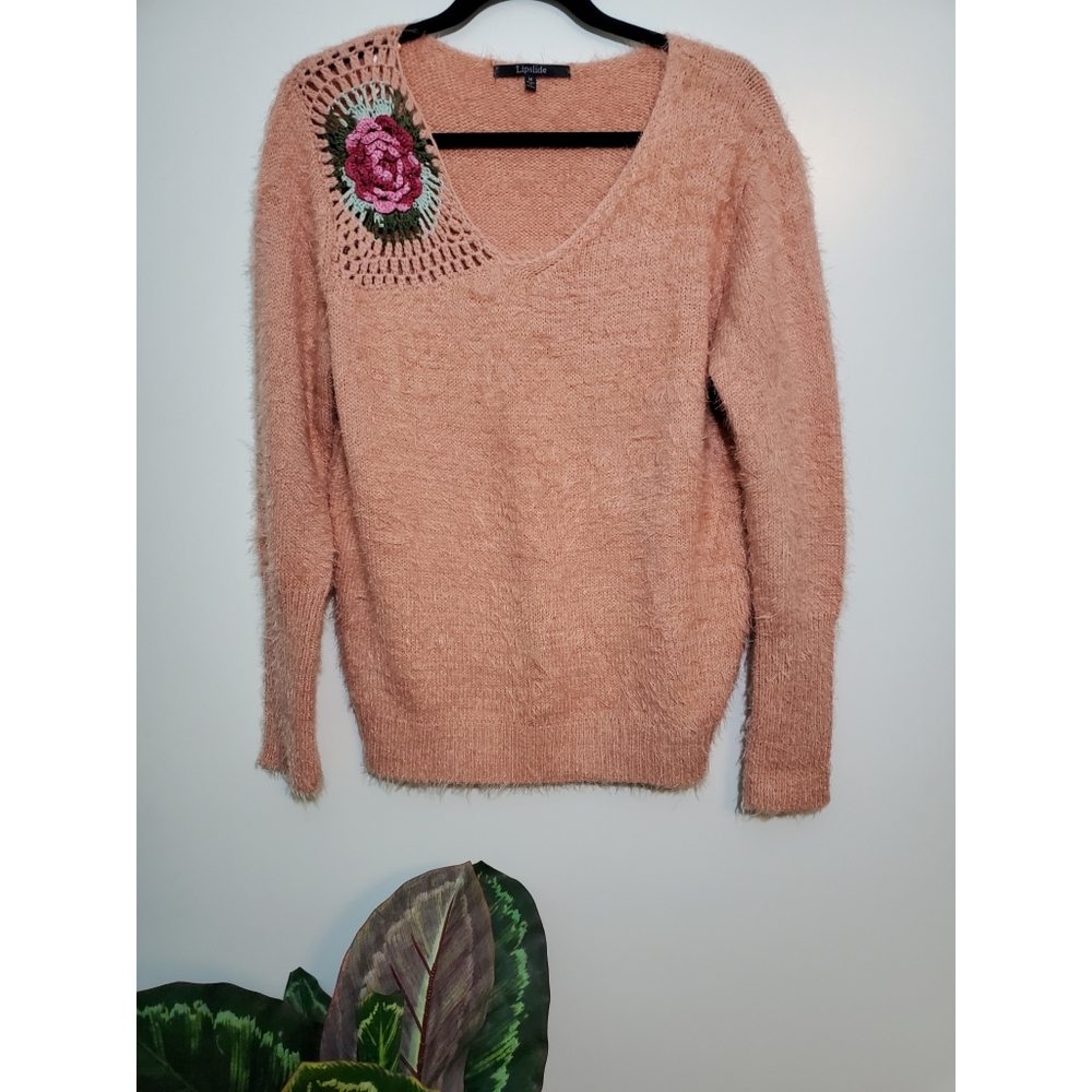 Lip slide | Peach Sweater